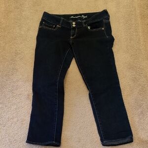 American Eagle Outfitters Women's Dark Blue Cropped Jeans